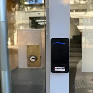 control acceso edificio